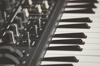 how to learn to play piano at home-synth action keys