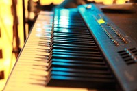 how to learn to play piano at home-used keyboards & pianos